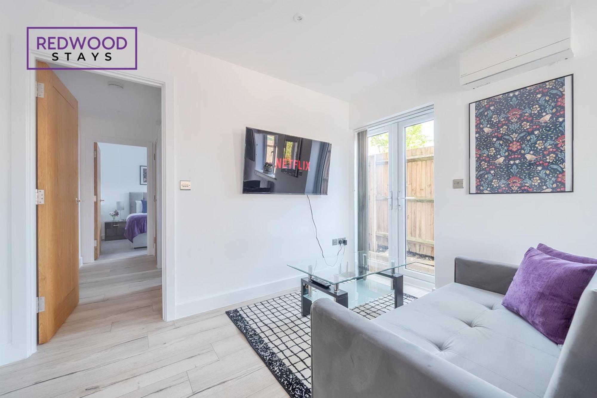 Modern Serviced Apartments For Contractors & Families With Free Parking, Wifi & Netflix By Redwood Stays Basingstoke Kültér fotó