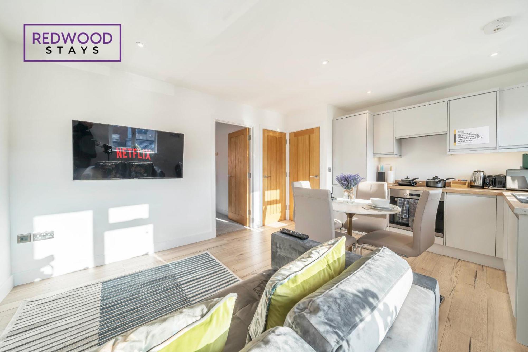 Modern Serviced Apartments For Contractors & Families With Free Parking, Wifi & Netflix By Redwood Stays Basingstoke Kültér fotó