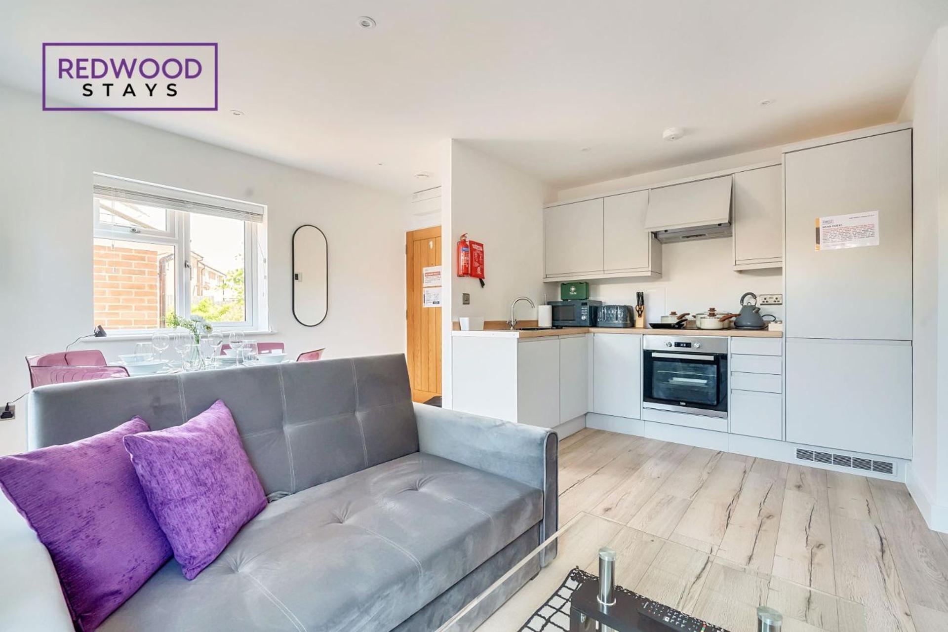 Modern Serviced Apartments For Contractors & Families With Free Parking, Wifi & Netflix By Redwood Stays Basingstoke Kültér fotó