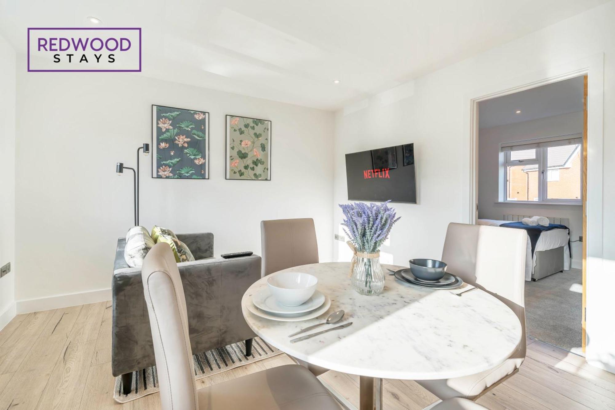 Modern Serviced Apartments For Contractors & Families With Free Parking, Wifi & Netflix By Redwood Stays Basingstoke Kültér fotó