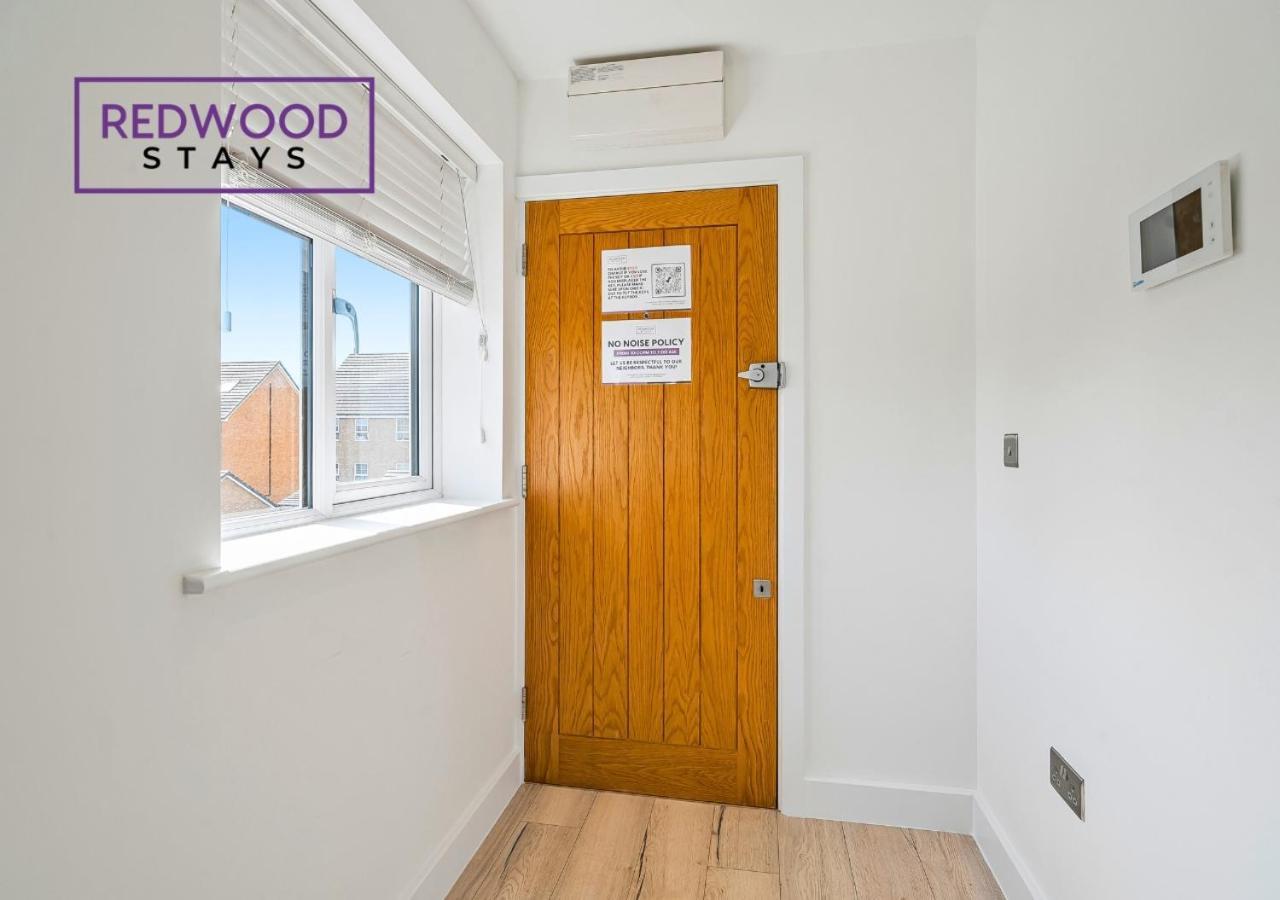 Modern Serviced Apartments For Contractors & Families With Free Parking, Wifi & Netflix By Redwood Stays Basingstoke Kültér fotó