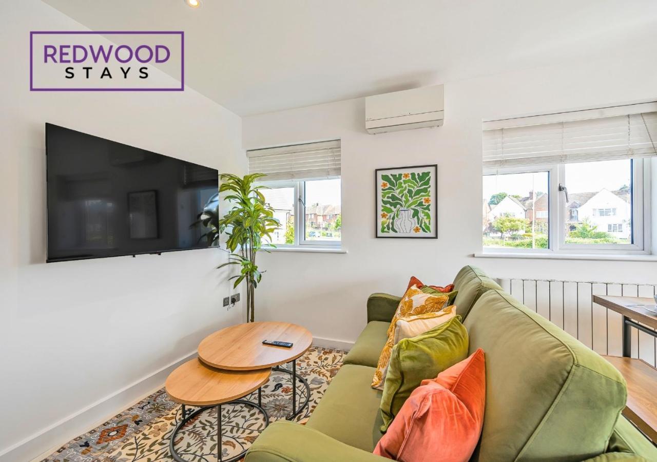 Modern Serviced Apartments For Contractors & Families With Free Parking, Wifi & Netflix By Redwood Stays Basingstoke Kültér fotó