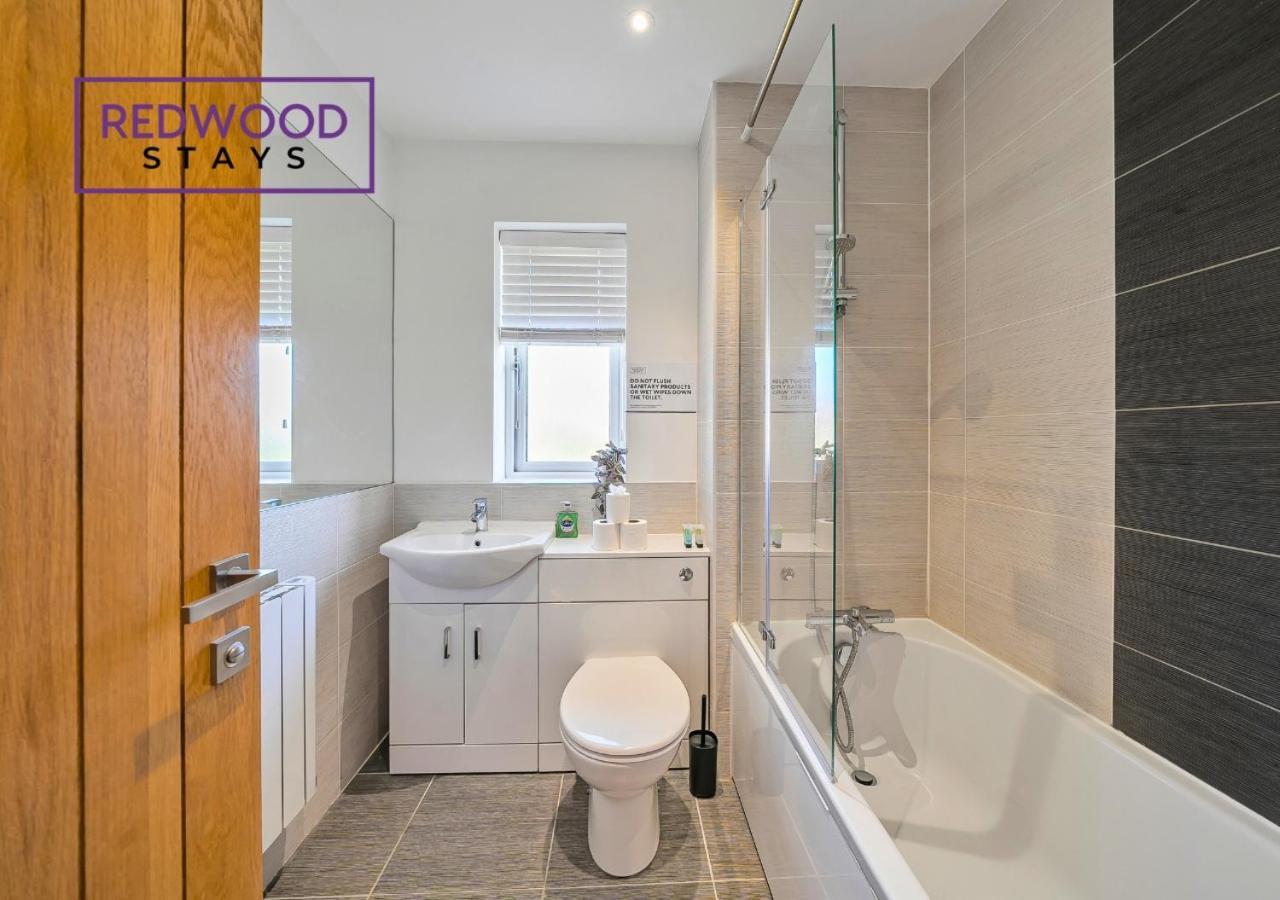 Modern Serviced Apartments For Contractors & Families With Free Parking, Wifi & Netflix By Redwood Stays Basingstoke Kültér fotó