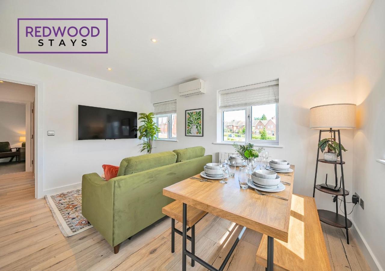 Modern Serviced Apartments For Contractors & Families With Free Parking, Wifi & Netflix By Redwood Stays Basingstoke Kültér fotó